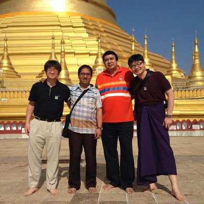 学会参加者とBago地区のPagoda（寺院）を訪れて